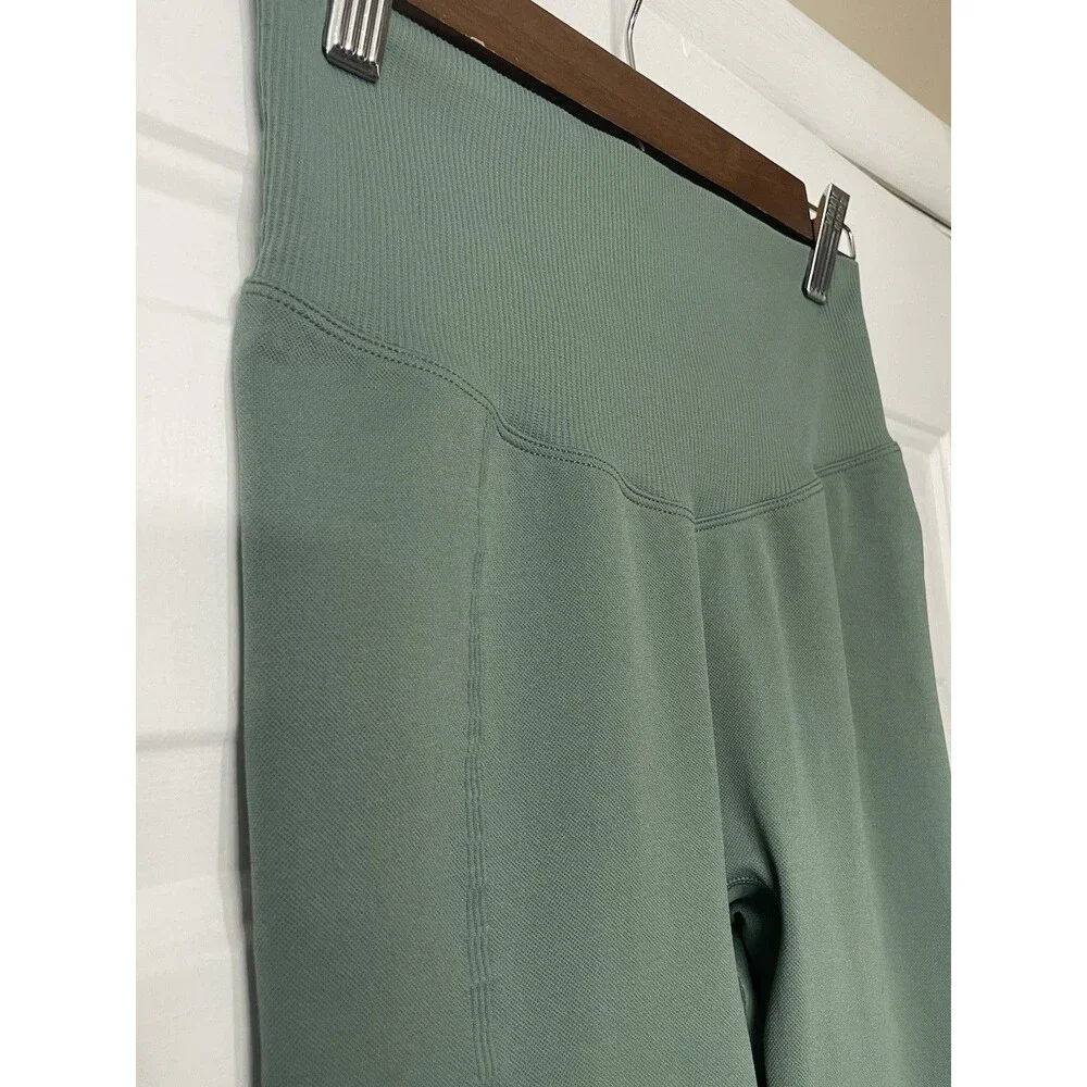VICTORIA SECRET PINK GREEN Small Seamless Rib Legging Athletic Wear